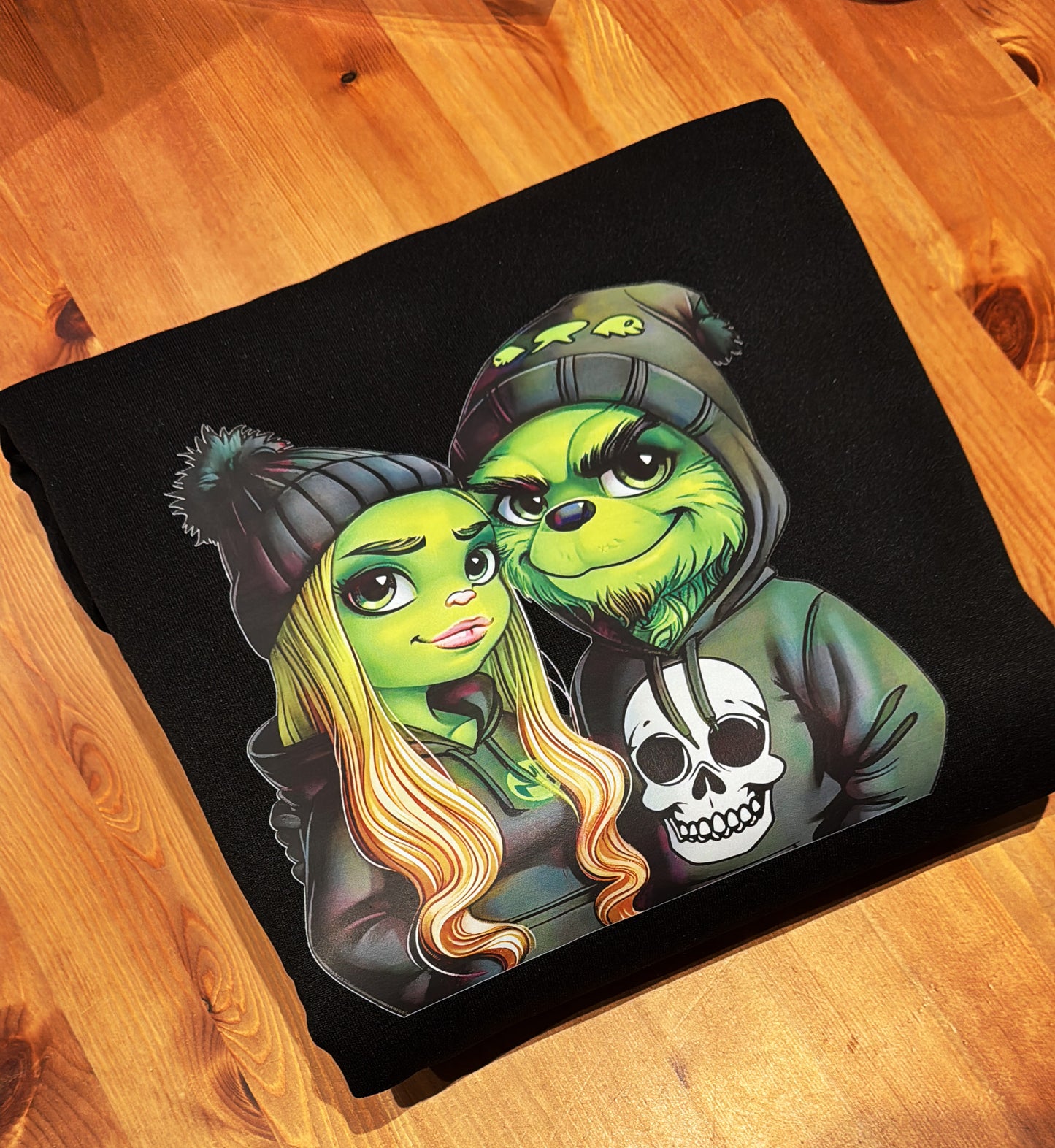 Sweater Green Couple